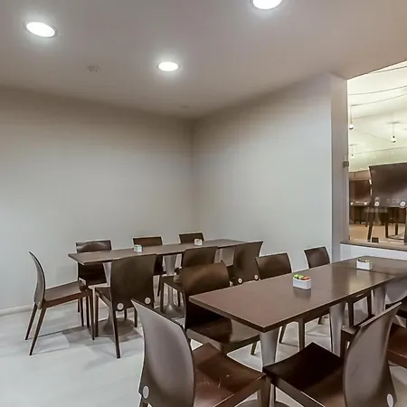 Hotiday Collection - Hotel