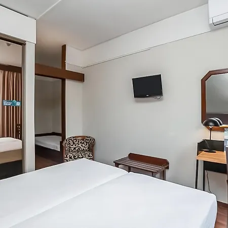 Otel Hotiday Collection -