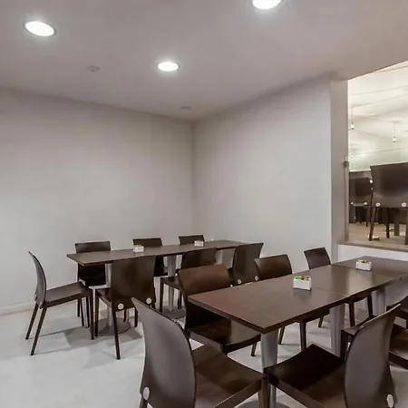 Hotel Hotiday Collection - Oporto