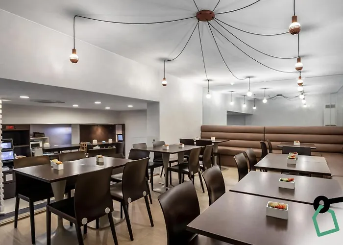 Hotell Hotiday Collection -