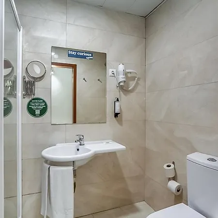 Hotiday Collection - Hotel Oporto