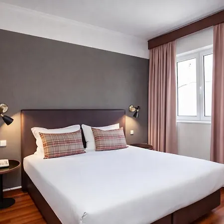 Hotiday Collection - Hotel Oporto