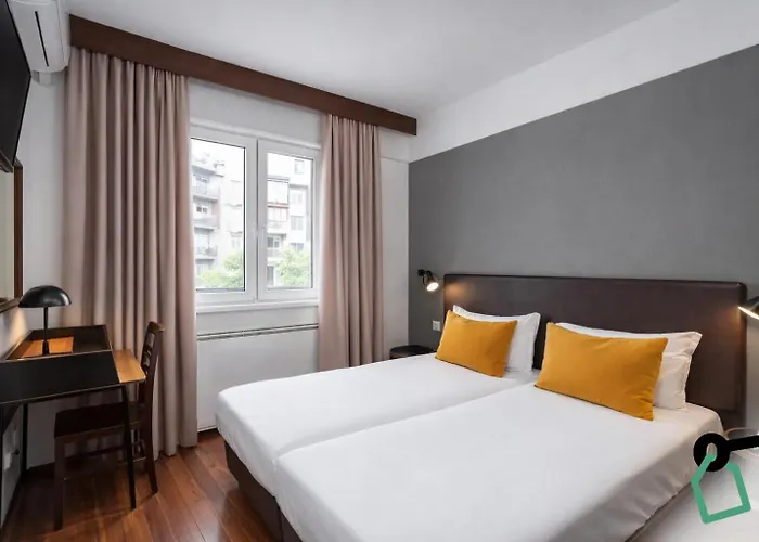 Hotel Hotiday Collection - 3*